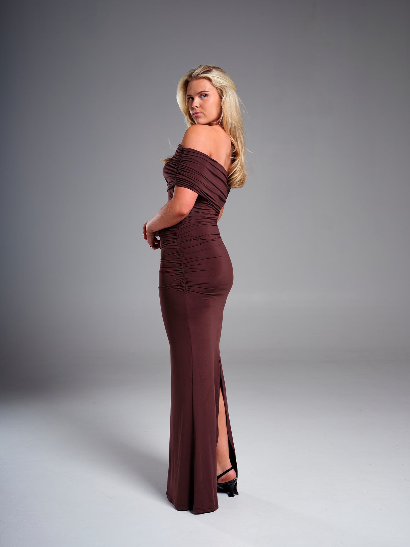Oblique One Shoulder